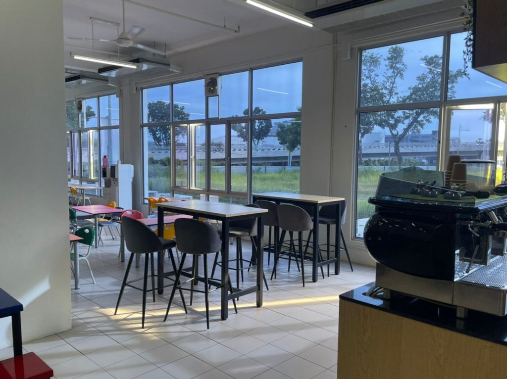 WhatsApp Image 2022-10-15 at 15.15.14 (1)